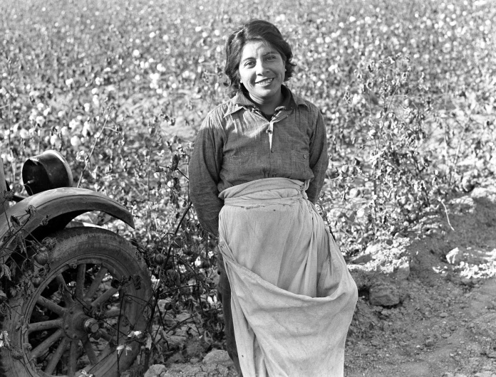 Cotton picker, Southern San Joaquin Valley, California, 1936